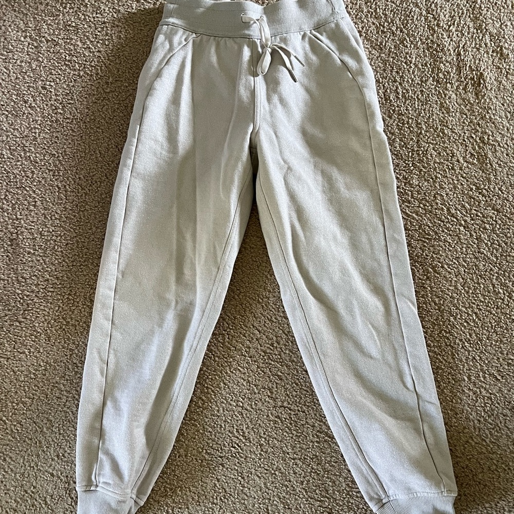 Lululemon scuba jogger size 2